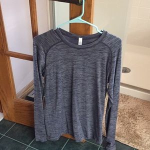 Men’s Lululemon long sleeve shirt